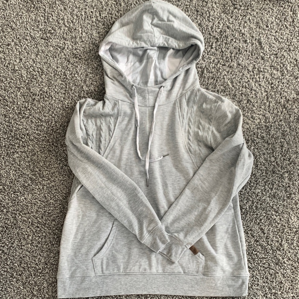 Maurices Gray Women's Hoodie Sweater